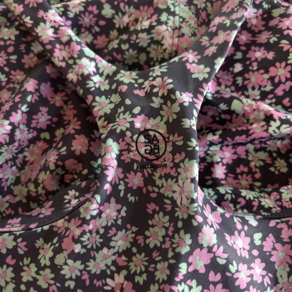 floral patterned workout set - image 4